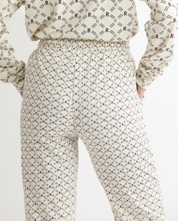 Mid Rise Ankle Length Track Pants