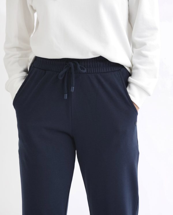 Mid Rise Ankle Length Track Pants